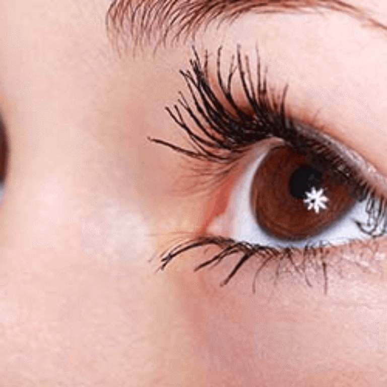 female-eye-eyelids-400